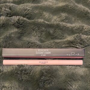 RealHer Elegant Charm Lip Liner in Soft Pink